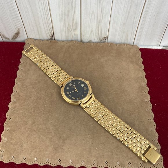 SOLD Vintage Givenchy Paris Watch 18K 10Micron Gold Plated  Date at 3 Roman - Picture 5 of 8